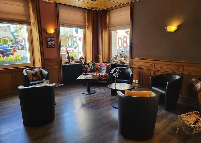 Logis Restaurant De France 2* איזיני-סור-מר