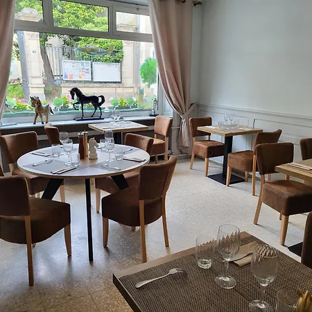 Logis Restaurant De France Hotel