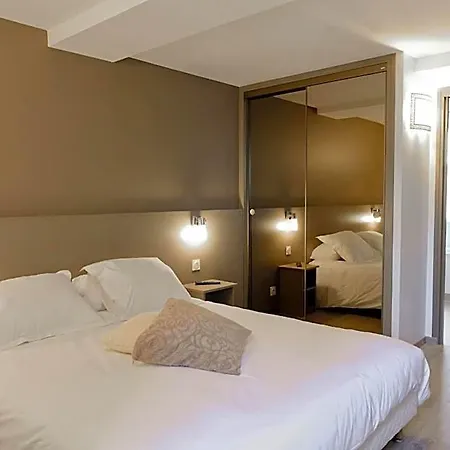 酒店 Logis Restaurant De France 滨海伊西尼