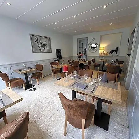酒店 Logis Restaurant De France 滨海伊西尼